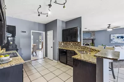 2324 Boardwalk Drive, Mesquite, TX 75181 - Photo 2