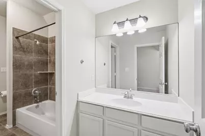750 Village Green Drive, DeSoto, TX 75115 - Photo 30