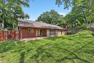 1600 Craighton Ct, Arlington, TX 76012 - Photo 32