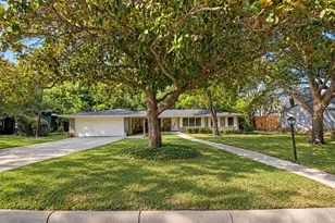 6812 Kirkwood Rd, Fort Worth, TX 76116 - Photo 2