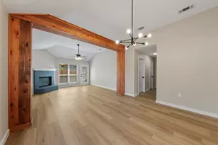 6001 Team Ct, Arlington, TX 76018 - Photo 6