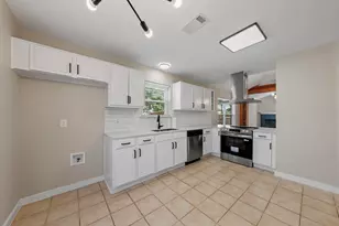 6001 Team Ct, Arlington, TX 76018 - Photo 12