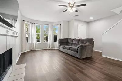 1507 Wavecrest Drive, Glenn Heights, TX 75154 - Photo 2