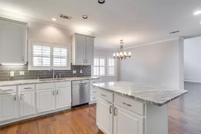 908 Bridle Path, Burleson, TX 76028 - Photo 18