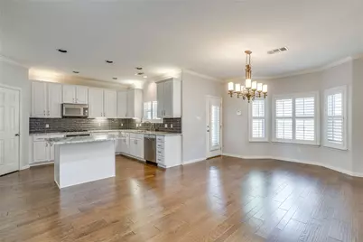 908 Bridle Path, Burleson, TX 76028 - Photo 14