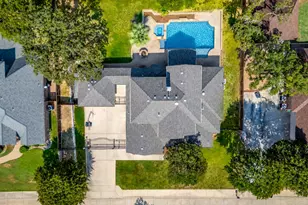 908 Bridle Path, Burleson, TX 76028 - Photo 4