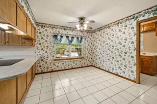 3804 Berkshire Ct, Bedford, TX 76021 - Photo 12