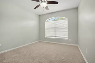 104 Camden Ct, Irving, TX 75061 - Photo 12
