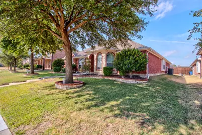 9453 Mirror Fountain Circle, Frisco, TX 75033 - Photo 2