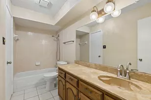 3815 Spring Hollow Dr, Carrollton, TX 75007 - Photo 20