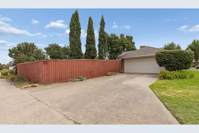 3815 Spring Hollow Drive, Carrollton, TX 75007 - Photo 36