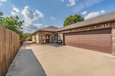 129 Morris Street, DeSoto, TX 75115 - Photo 4