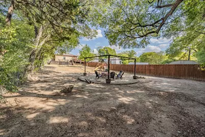 129 Morris Street, DeSoto, TX 75115 - Photo 38