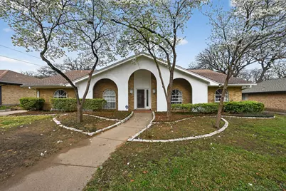 704 Castlewood Lane, Arlington, TX 76012 - Photo 1