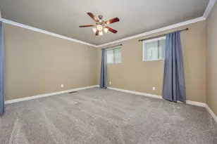 212 Bolivar St, Sanger, TX 76266 - Photo 8