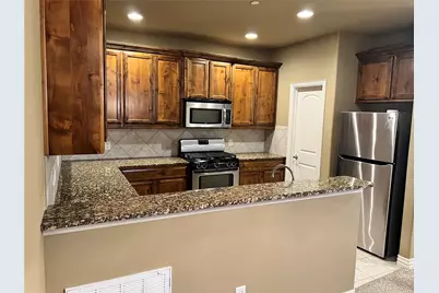 212 Bolivar Street #201, Sanger, TX 76266 - Photo 8