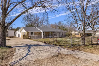 1729 Elliot Drive, Canton, TX 75103 - Photo 2