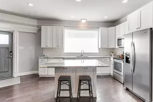 507 E Dallas Rd, Grapevine, TX 76051 - Photo 6
