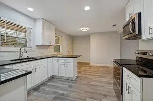 1585 E Kiest Blvd, Dallas, TX 75216 - Photo 10