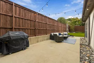 1018 Clermont Ave, Dallas, TX 75223 - Photo 38
