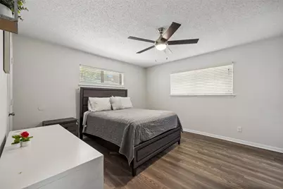 1047 Westlake Drive, DeSoto, TX 75115 - Photo 14