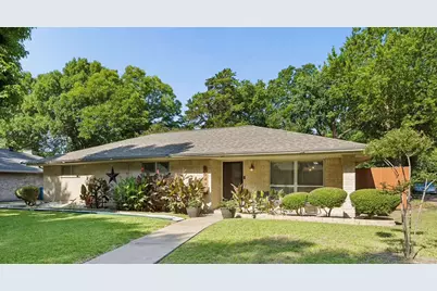 1047 Westlake Drive, DeSoto, TX 75115 - Photo 2