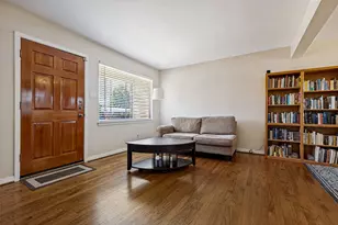 10927 Dunaway Dr, Dallas, TX 75228 - Photo 4