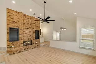 16726 Cleary Cir, Dallas, TX 75248 - Photo 8