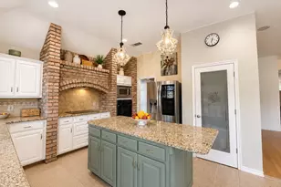 2207 Nugent Dr, Mansfield, TX 76063 - Photo 2