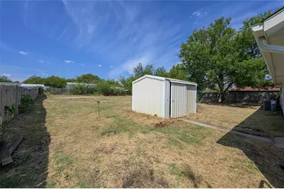 614 E Fm 272, Celeste, TX 75423 - Photo 20