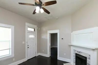1513 South Freeway, Fort Worth, TX 76104 - Photo 8