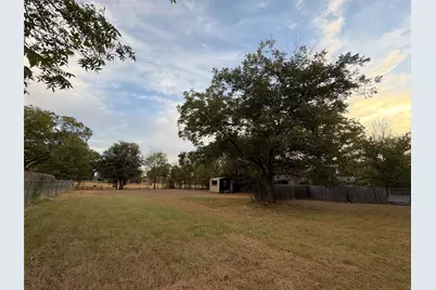 212 E 4th Street, Keene, TX 76059 - Photo 24