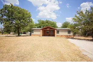 128 Burkhalter St, Graford, TX 76449 - Photo 2