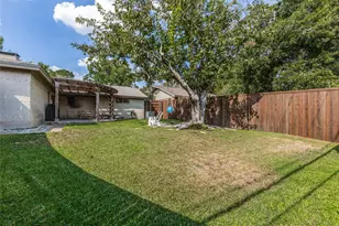 9864 Shoreview Rd, Dallas, TX 75238 - Photo 24