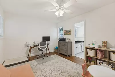 9864 Shoreview Road, Dallas, TX 75238 - Photo 14