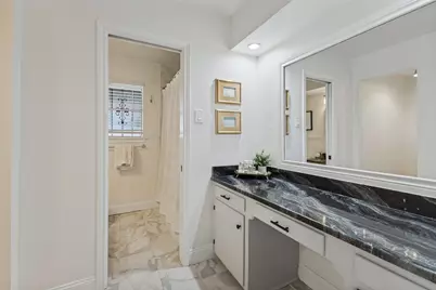 9864 Shoreview Road, Dallas, TX 75238 - Photo 18
