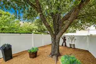 1901 Brown Thrasher Blvd, Savannah, TX 76227 - Photo 32