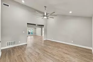 2040 Aspen Pl, Lewisville, TX 75077 - Photo 20
