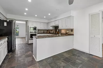 6720 Robin Willow Court, Dallas, TX 75248 - Photo 12