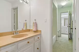 6720 Robin Willow Ct, Dallas, TX 75248 - Photo 22
