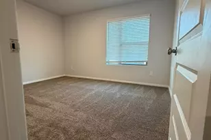 553 Hickory Rdg Dr, Van Alstyne, TX 75495 - Photo 16