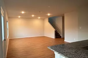 553 Hickory Rdg Dr, Van Alstyne, TX 75495 - Photo 8
