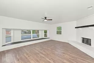 2002 Shawnee St, Denton, TX 76209 - Photo 4