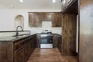 207 Ennis St, Waxahachie, TX 75165 - Photo 10