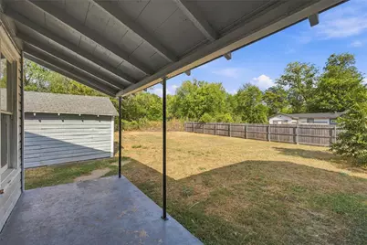 1001 Preston Street, Waco, TX 76704 - Photo 12