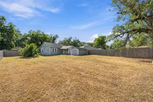 1001 Preston St, Waco, TX 76704 - Photo 14