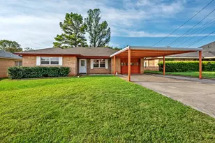 2710 W Walker St, Denison, TX 75020 - Photo 1