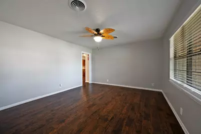 2710 W Walker Street, Denison, TX 75020 - Photo 4