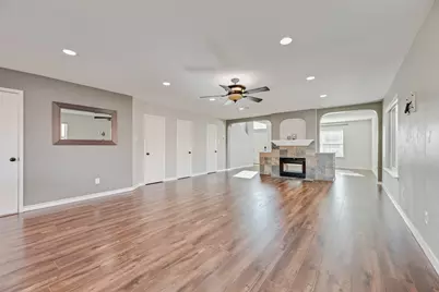 905 Elizabeth Drive, Lewisville, TX 75067 - Photo 4