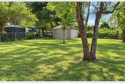 2250 Mail Avenue, Dallas, TX 75235 - Photo 8
